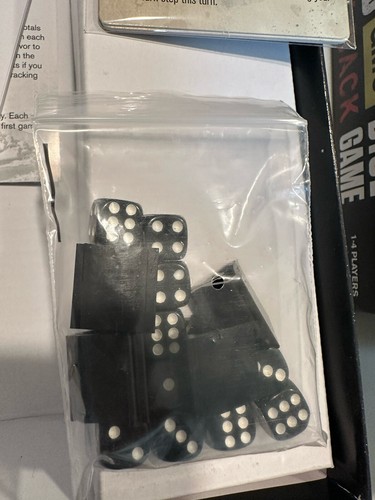 Walking Dead Dice Game Don't Look Back Board Game 2014 New Open Box Complete - Picture 13 of 22