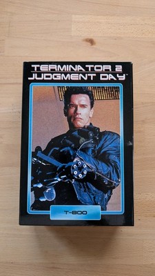 Terminator 2 T-800 Arnold Schwarzenegger Hero Figure By Neca