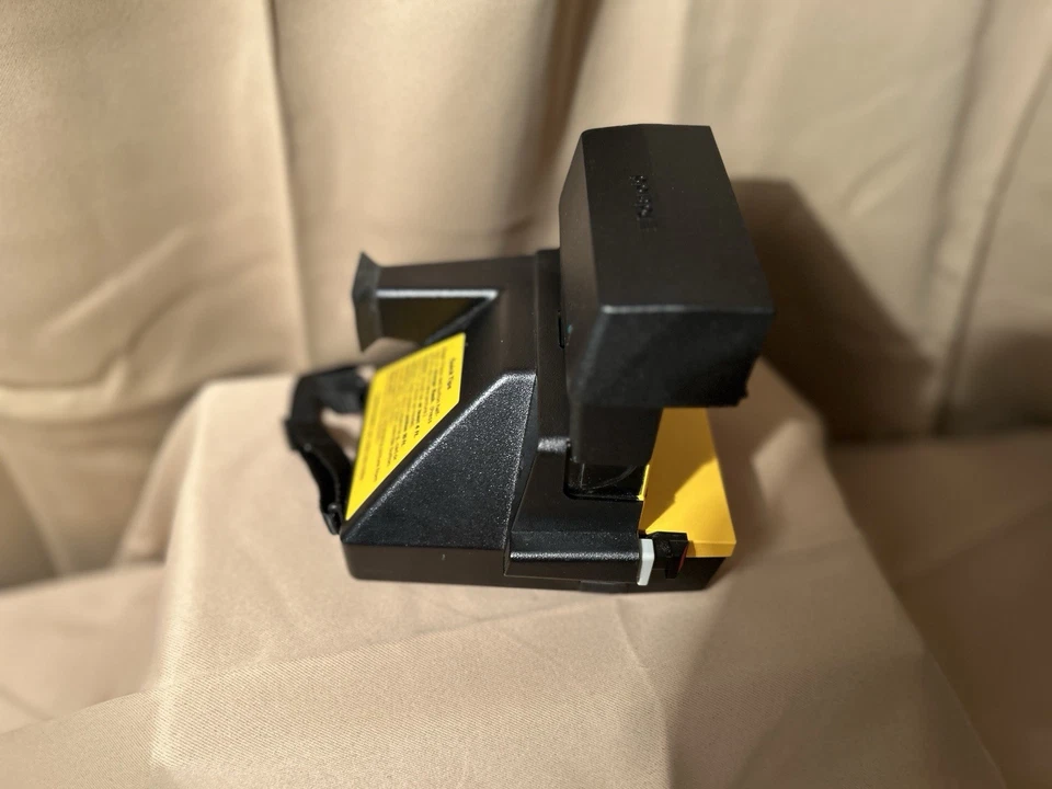 宝丽来 Job Pro 2 即时胶片相机 600 已测试“工作黑色黄色 — 第 4/4 张图片