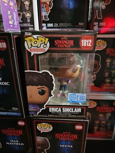 Funko POP! Stranger Things Erica Sinclair Exclusive Figure 1812 + Protector