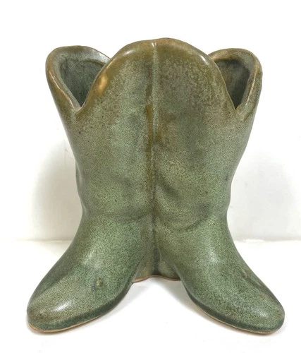 Pottery Green Boots Wallpocket