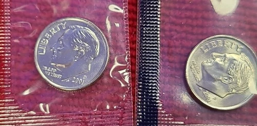 2001 P & D ROOSEVELT DIMES IN US MINT CELLO – BU UNCIRCULATED COIN SET LOT