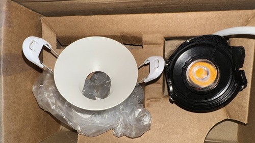 Tech Lighting Entra Recessed LED Housing W/ Trim ENCL3RFL-15l & ENCL3RLA-930W - Picture 5 of 9