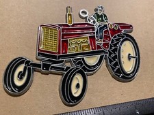 TRACTOR - JOHN DEERE EMBLEM STAIN GLASS SUN CATCH CHRISTMAS ORNAMENT -BEAUTIFUL