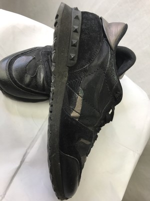 Valentino Noir Black Garavani Camo Rockrunner Sneakers Size  display picture 2