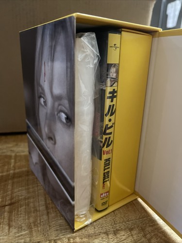 KILL BILL Premium JAPAN DVD BOX 1 & 2 Bearbrick & T-shirt L.E. OOP RARE LIKE NEW - Picture 5 of 23