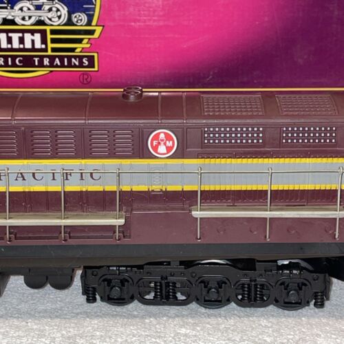 MTH Premier Canadian Pacific FM Trainmaster Diesel Engine 8905 O Gauge - Picture 3 of 10