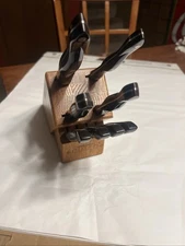 8 Pieces Cutco Kitchen Knife & Block Set