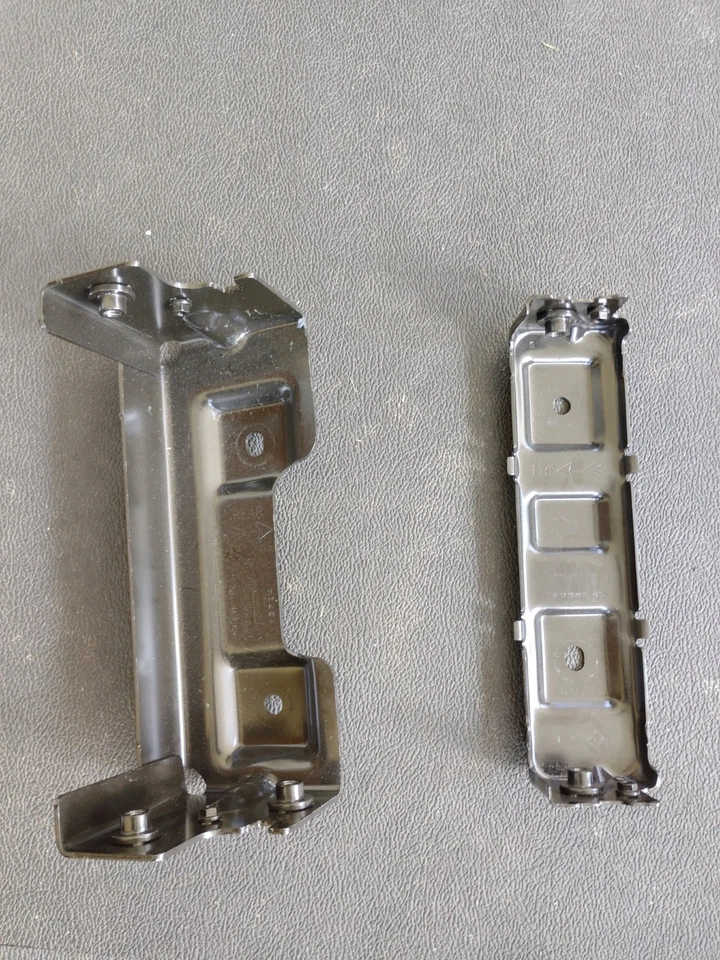 NUEVO FORD F150 F250 F350 2024 GRIS CABINA REGULAR CUERO CONSOLA CENTRAL ASIENTO SALTADOR Foto 4 de 4