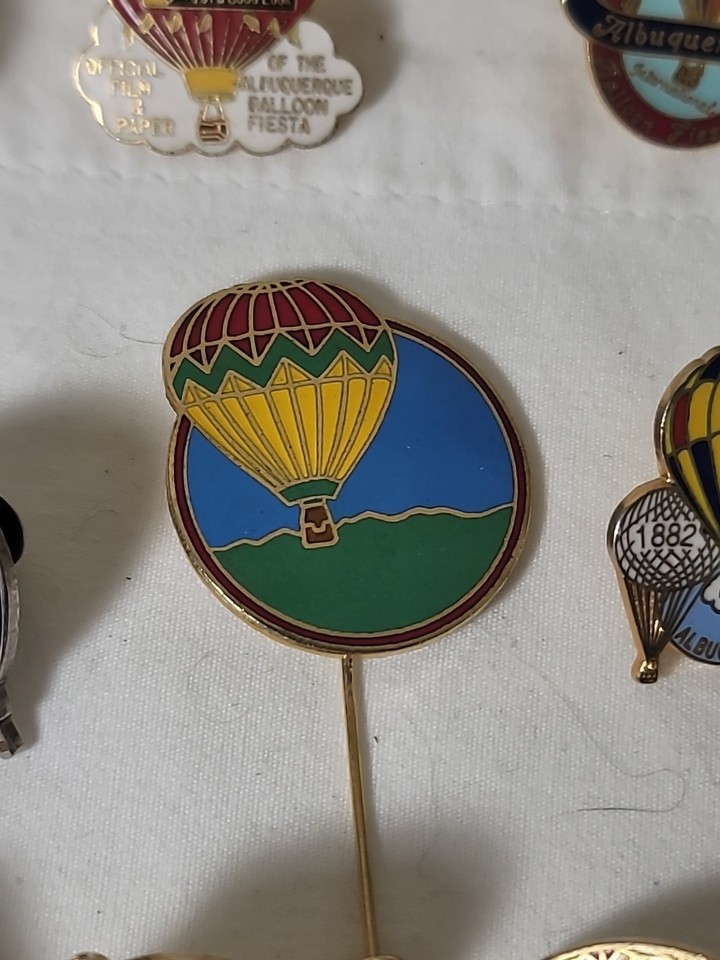 Huge Lot Of 19 Vintage Hot Air Balloon Lapel Pins And Patches | eBay