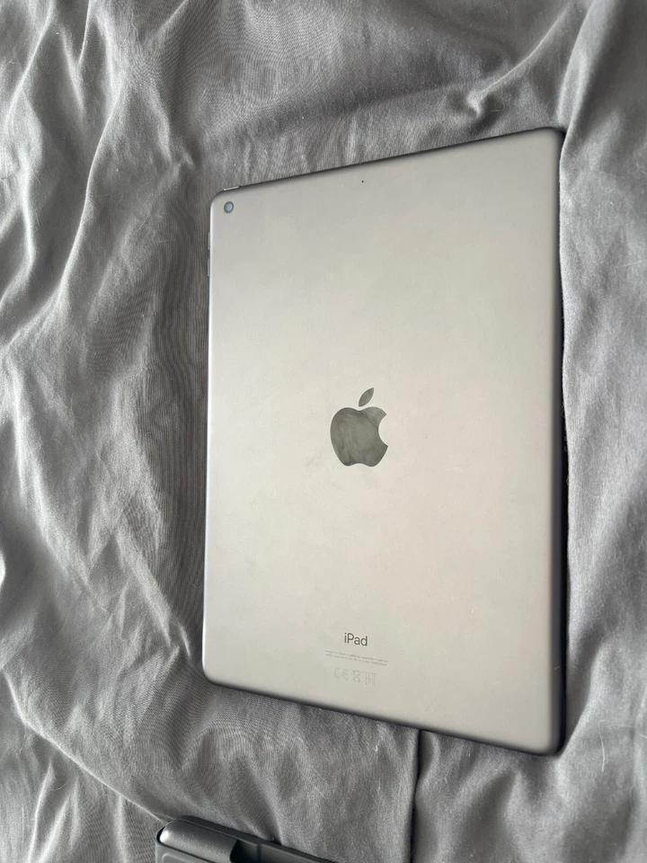 Apple iPad (10th generation) · 64GB · Wi-Fi, Foto 3 von 4
