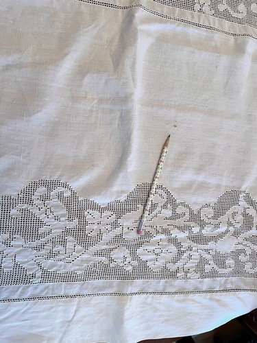 BIG Vintage Bright White Linen Tablecloth Punchwork BANQUET 64x114 - Picture 11 of 12