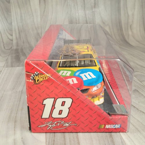 WINNERS CIRCLE 1/24 #18 KYLE BUSCH M&M's CAMRY Nascar 2009 New - Picture 8 of 8
