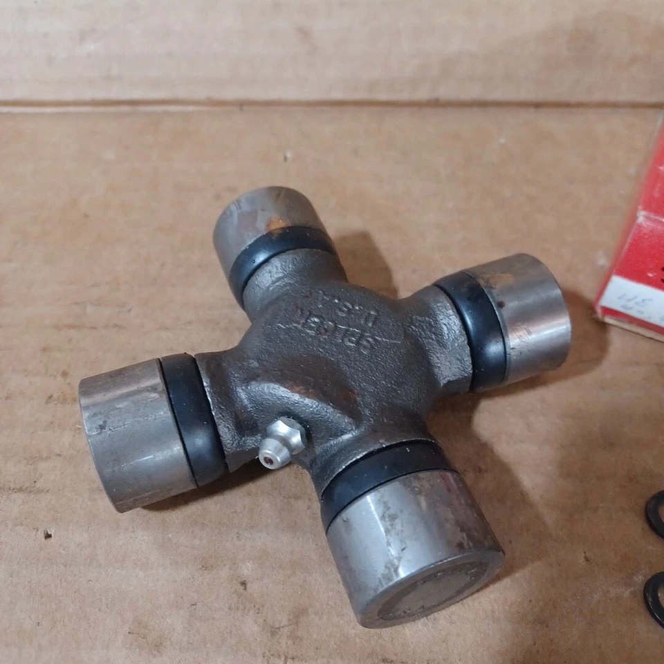 Camión Studebaker 3E 4E 5R 1957-1964 6E 7E 8E cabina C 40 45 junta universal nuevo en stock  Foto 3 de 4