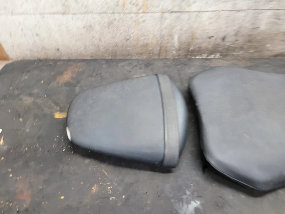 Suzuki GSXR 750 GSX-R 750 GSXR750 2013 asientos para conductores y pasajeros Foto 2 de 4