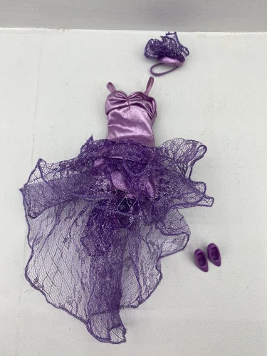 #7 Vtg Barbie Purple Party Dress With Hat And Shoes
