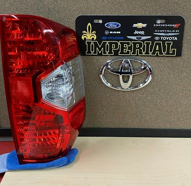 TOYOTA GENUINE NEW OEM 2014-2020 TUNDRA RH PASSENGER SIDE REAR TAIL