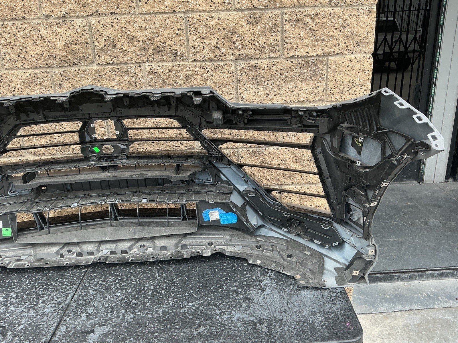 Lamborghini Urus 2023-2025 Front Bumper