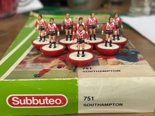 Subbuteo LW Team SOUTHAMPTON Ref: 751 B IN ORIGINAL REF BOX