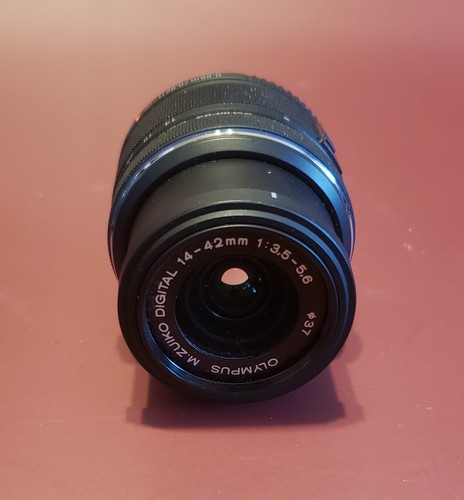 Olympus Pen Lite E-PL5 Black w/M.Zuiko 14-42mm f/3.5-5.6 - Excellent Condition - Picture 6 of 17