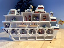 Kinder Überraschung Sammlung 1989–1997 –Figuren, Puzzle, Zubehör + Sammlerschiff