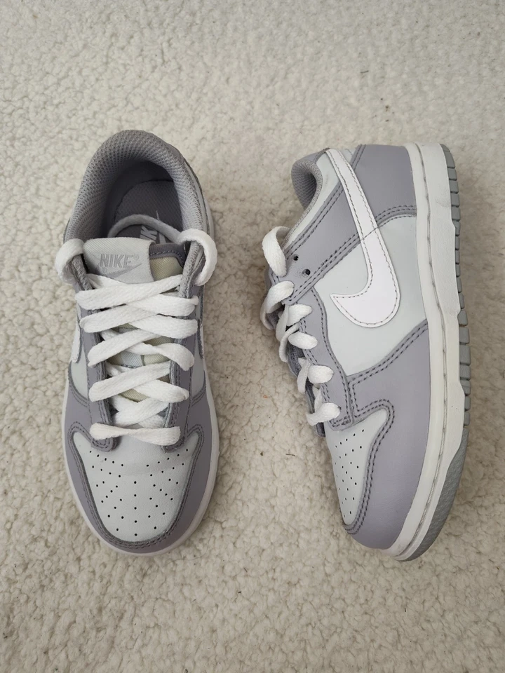 Nike Dunk Low GS Niñas Tenis 12C Gris Logo Cuero Con cordones Calce Regular Zapatos Foto 4 de 4