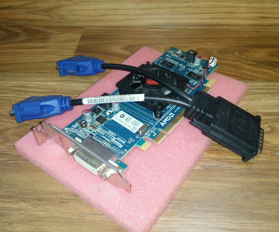 Windows 10 512MB Dimension C521 9200c 5100c SFF Low-Profile Dual VGA Video Card - Image 2 of 4