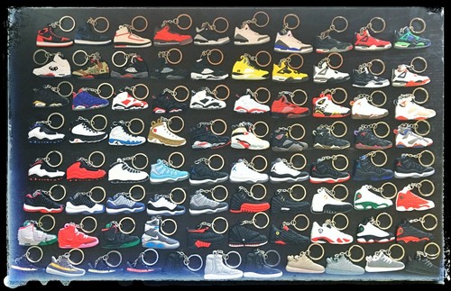 Air Jordan Retro Sneaker keychains Buy 4 get 2 Free - 第 2/60 張圖片