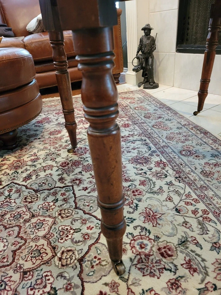 ¡Mesa Gateleg antigua rara de nogal de Inglaterra! Foto 4 de 4
