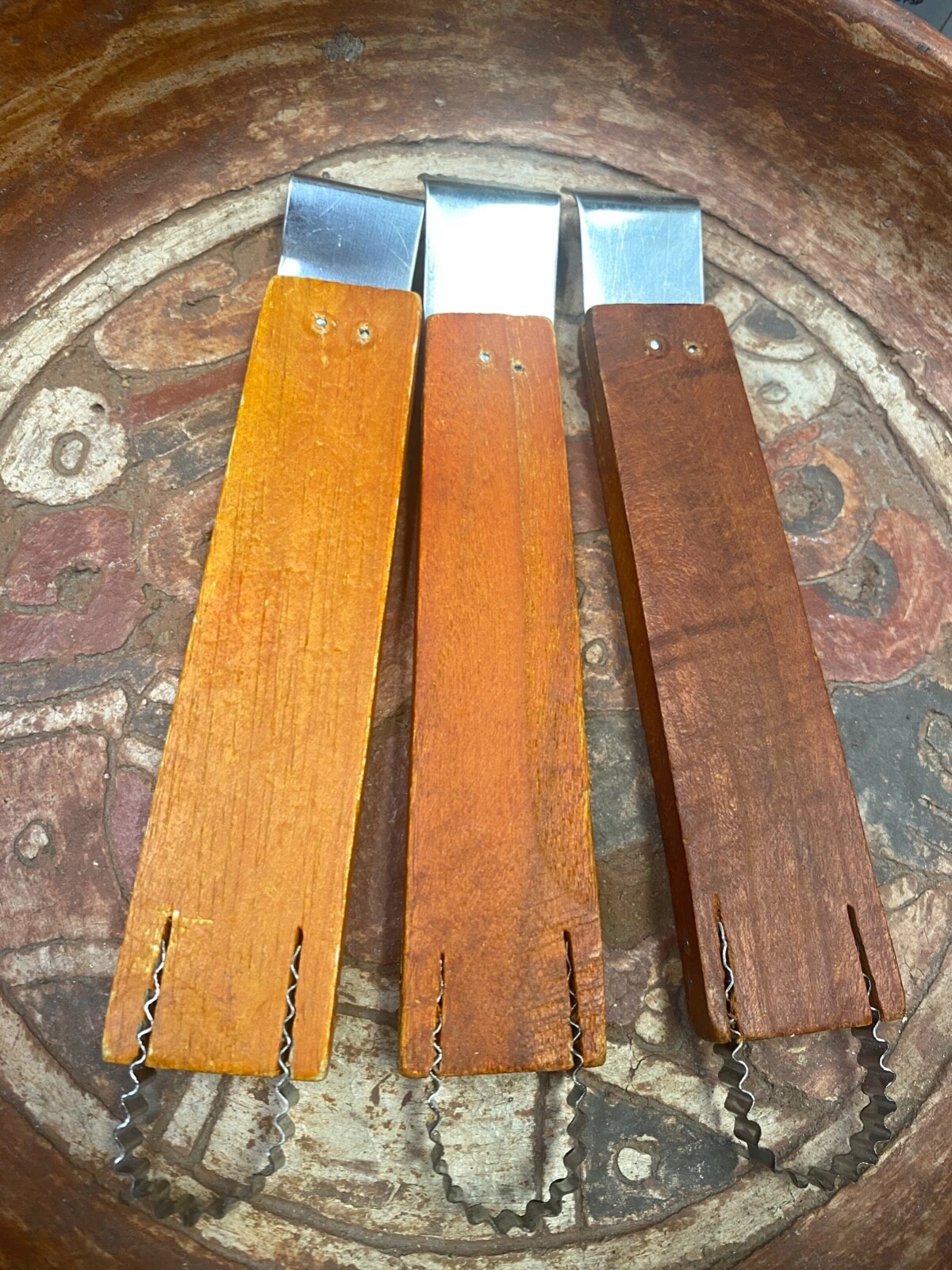 Unleash the Artisan Within: 3 Primitive Design Wood Peeler - Handcraft Culinary