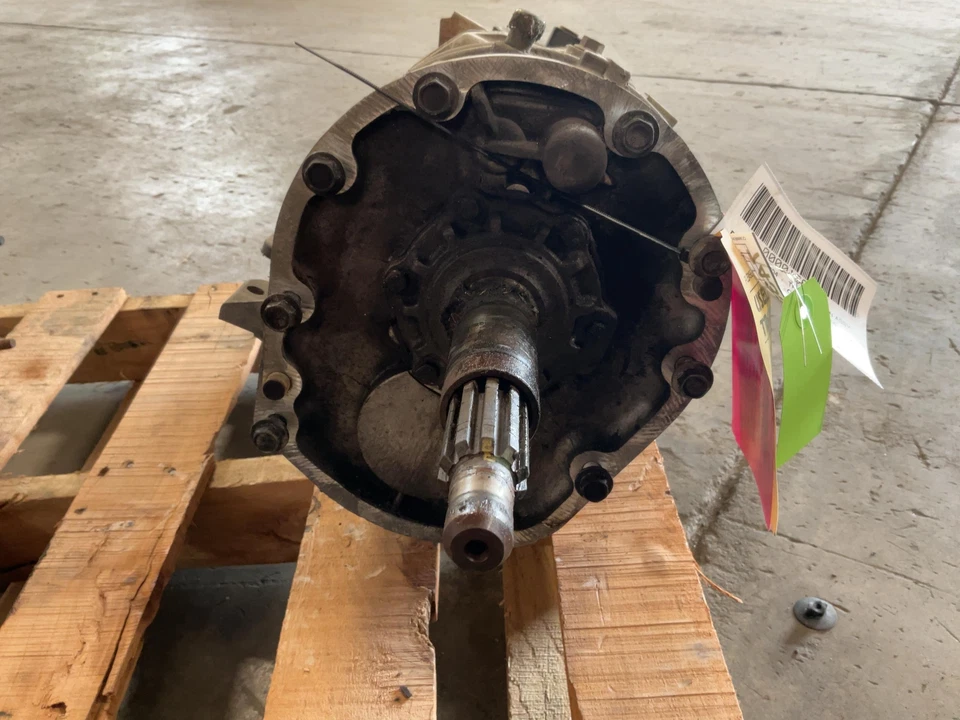 Jeep TJ Wrangler NV3550 5 Speed Manual Transmission P52104678AA 2000-2004 166562 Foto 2 de 4