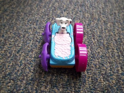 1998  McDonalds 101 Dalmatians Puppy Dog Flip Car   (B-291)