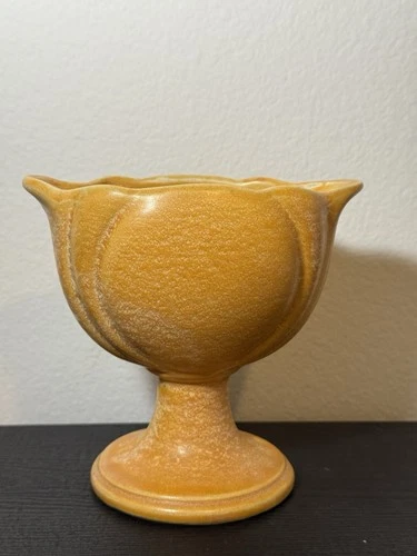 Vintage Hull USA Pottery F33 Tulip-Shaped Vase / Planter 5 3/4" Tall