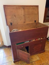 Vecchia Madia in Legno cm 104 x 52 h 92 (con cassetto e 2 sportelli)