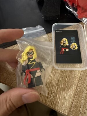 custom 3th party min brick minifig mr j caption marvel 0