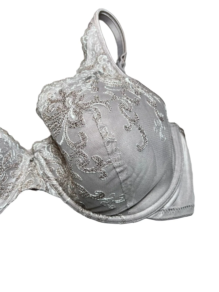 Sujetador Playtex Confort Encaje Ligeramente Forrado Inalámbrico Cobertura Completa Sujetador Talla 40C Foto 4 de 4