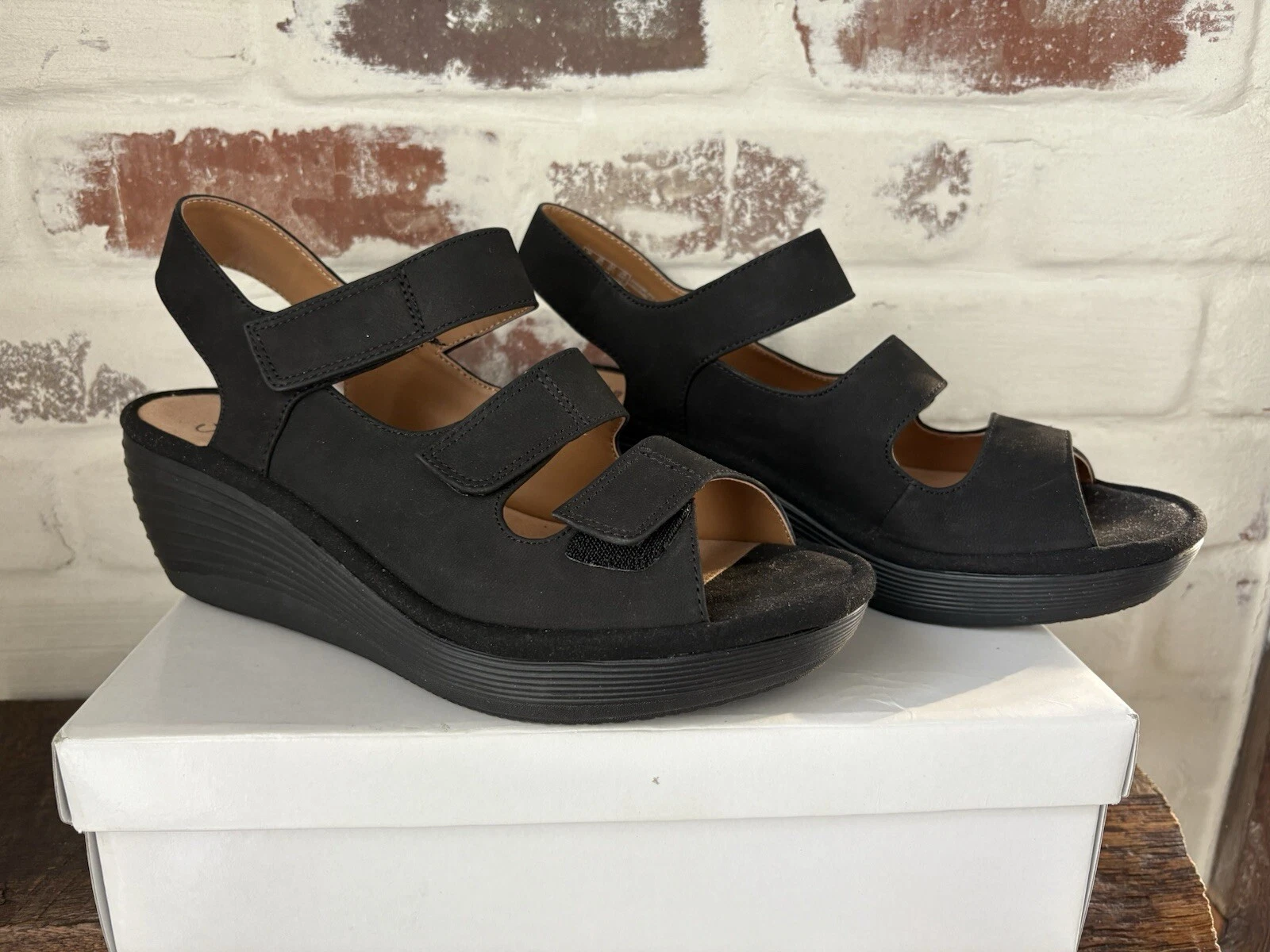 Sandali donna CLARKS Reedly Juno ecopelle scamosciata zeppa neri comodi casual usati in ottime condizioni 8 5 m