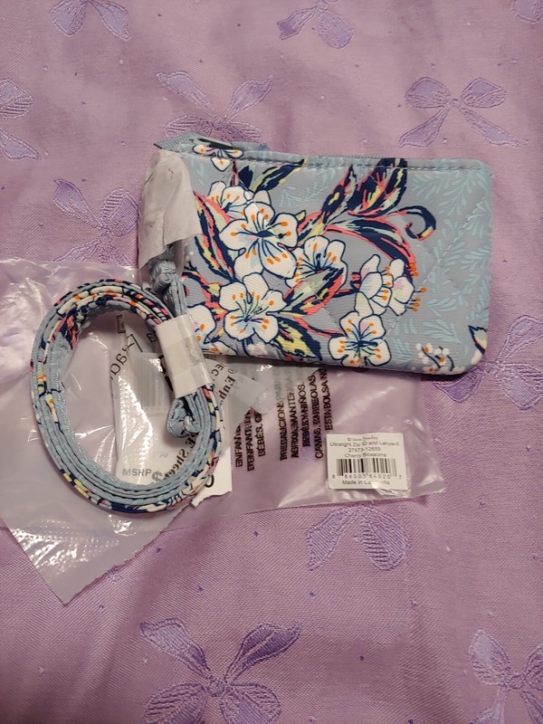 NWT VERA BRADLEY ULTRA LIGHT ZIP ID / LANYARD cherry blossoms