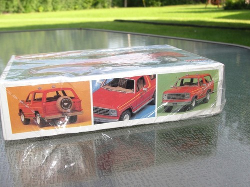 RARE NEW Sealed Monogram FORD BRONCO MODEL SNAP-TITE 1980 - Picture 5 of 7