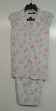 NWT Woman's LAUREN RALPH LAUREN SLEEPWEAR PAJAMA CAPRIS PANTS Size S FLORAL LOGO