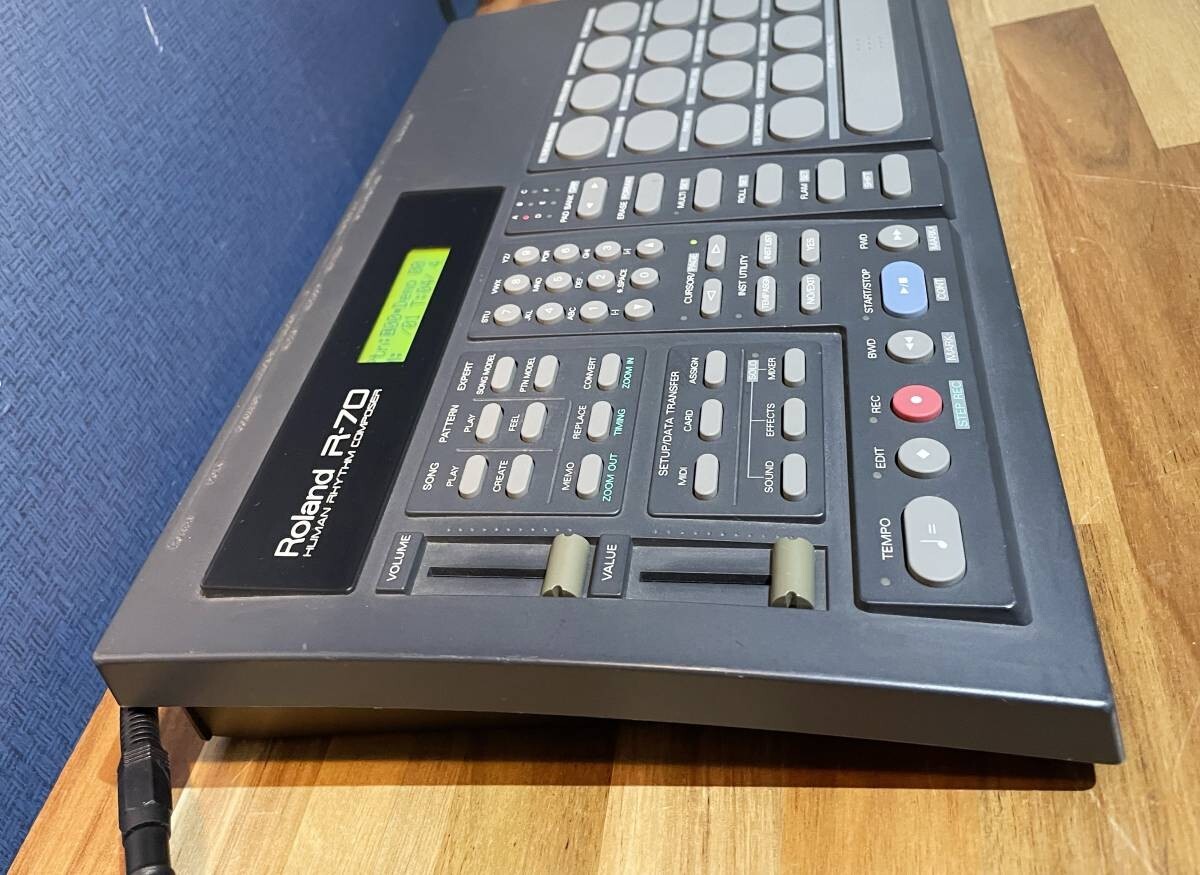 定休日以外毎日出荷中] Roland R-70 リズムマシン elektron Model 