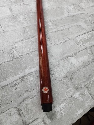 Dufferin Vintage One-Piece 20oz Pool Cue Red Maple Leaf Logo 58'' Made in Canada