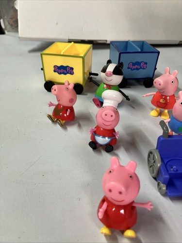 Casa en el árbol y figuras de Peppa Pig. Ver descripción - Imagen 2 de 9