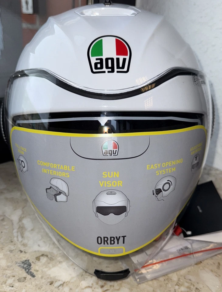 AGV Motorradhelm Orbyt Solid Weiß in Größe XL - Bild 1 von 4