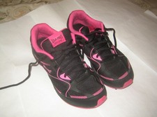 Ladies trainers ‘ USA PRO ‘ – black / pink – size 8 - good condition