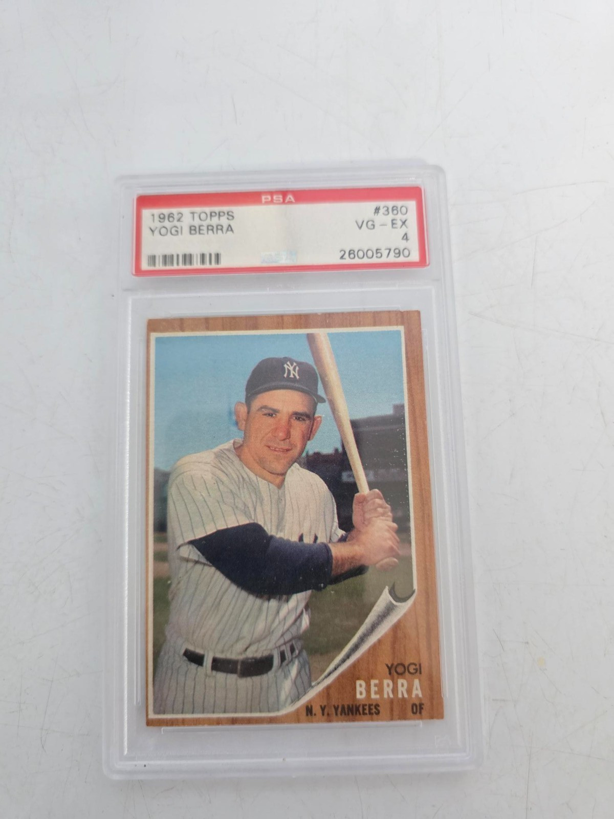 1962 TOPPS BASEBALL CARD #360 YOGI BERRA PSA4