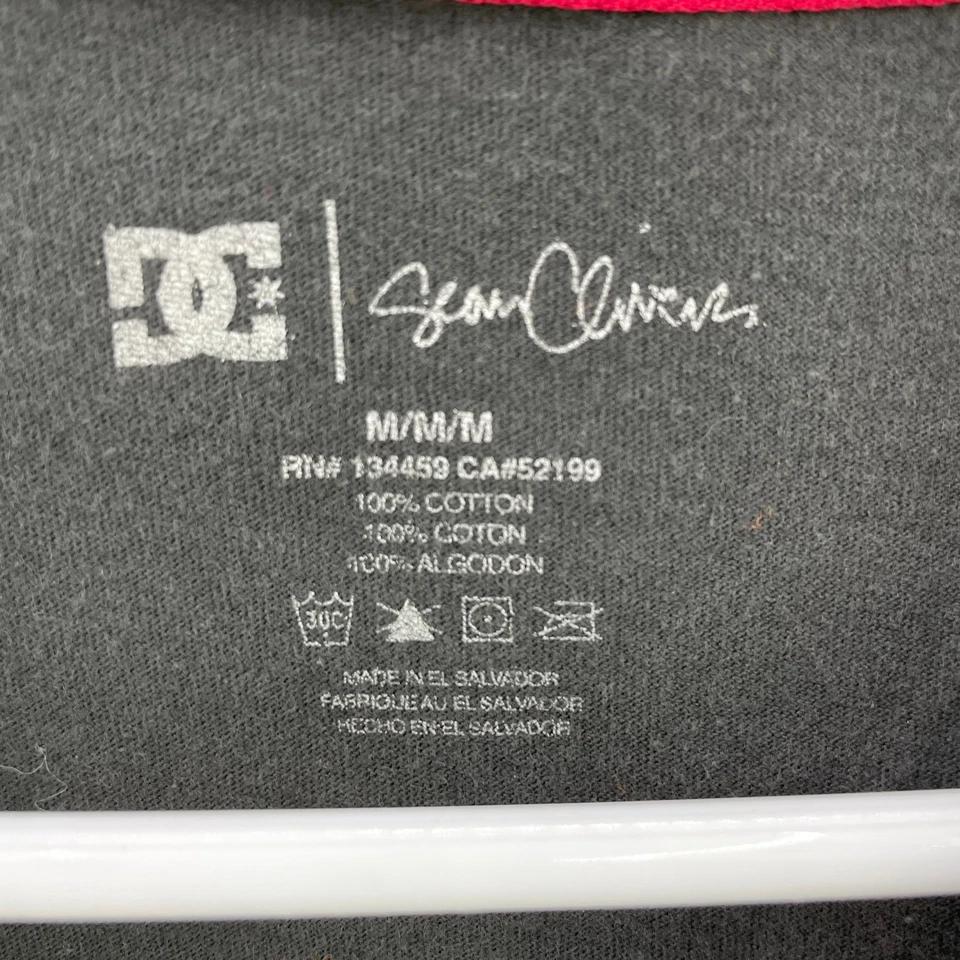 DC Shoes Sean Cliver Graphic Men’s T-Shirt Dark Sick Humor Rabbit's Foot RARE - Image 3 of 4