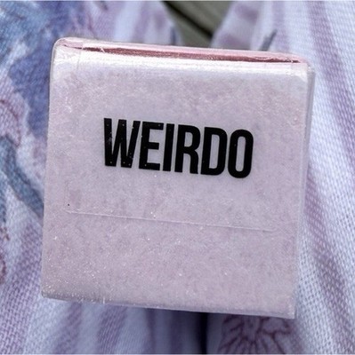 Jeffree Star Cosmetics Supreme Gloss Lip Gloss Weirdo Shade Weirdo Model