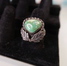 Navajo Vintage Sterling Silver 925 w/ Green Turquois Ring Size 8