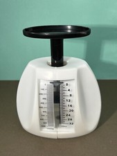 Compact Kitchen Diet Food Scale White Plastic With Black Platform - Manual Tare